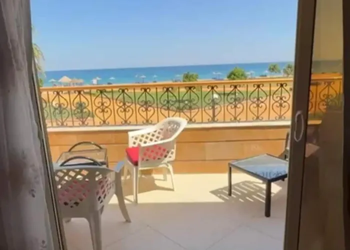 Alpesi faház Luxury Beachfront In Ain Sokhna Families Ajn-Szuhna