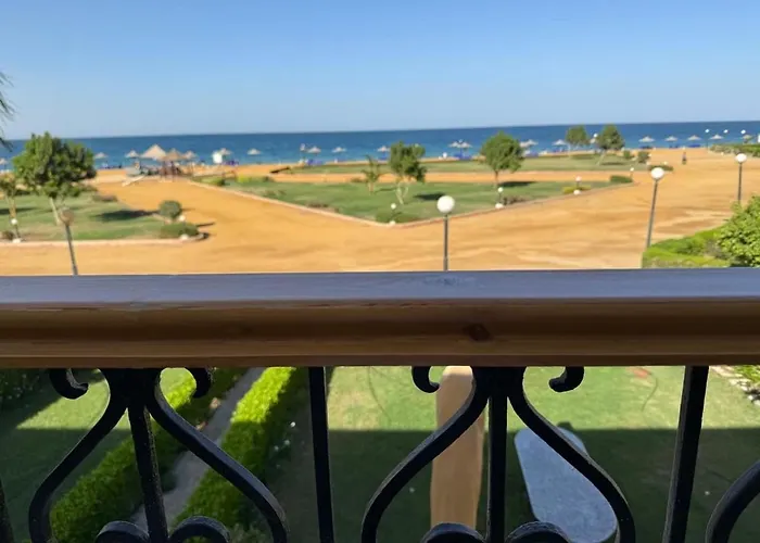Luxury Beachfront In Ain Sokhna Families Ajn-Szuhna